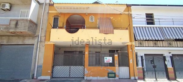 casa indipendente in vendita a Gela
