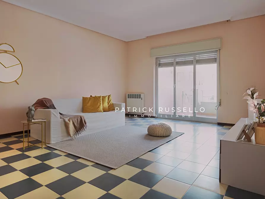 appartamento in vendita a Gela in zona Caposoprano