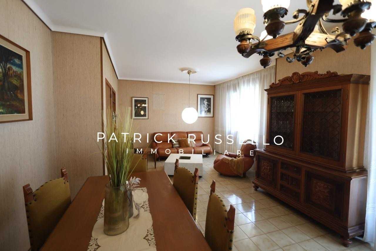 appartamento in vendita a Gela in zona Caposoprano