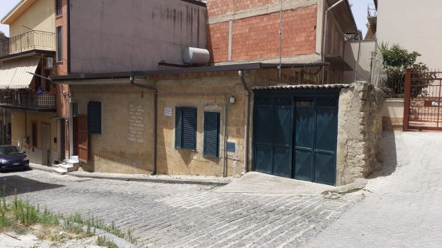 casa indipendente in vendita a Mazzarino