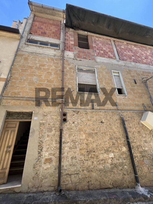 casa indipendente in vendita a Mazzarino