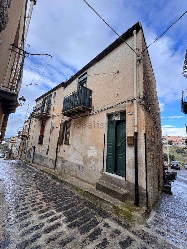 casa indipendente in vendita a Mussomeli