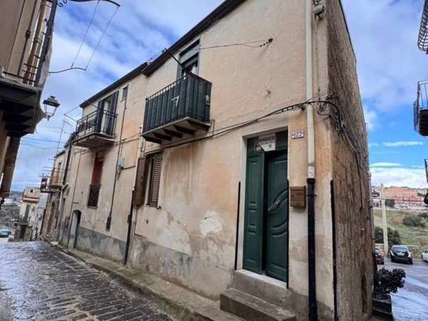 casa indipendente in vendita a Mussomeli