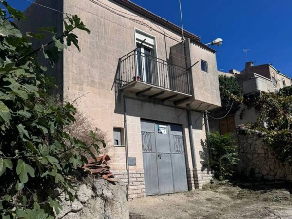 casa indipendente in vendita a Mussomeli