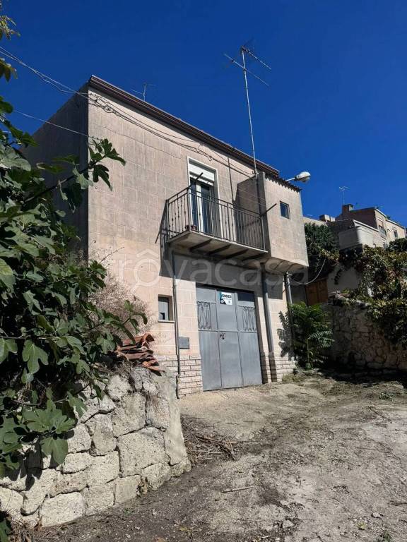 casa indipendente in vendita a Mussomeli