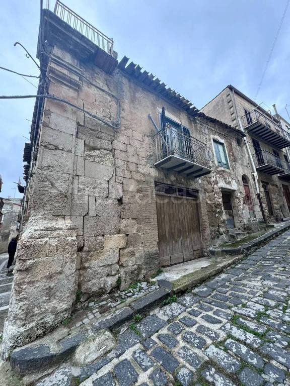 casa indipendente in vendita a Mussomeli