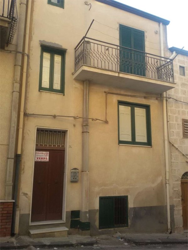 casa indipendente in vendita a Mussomeli