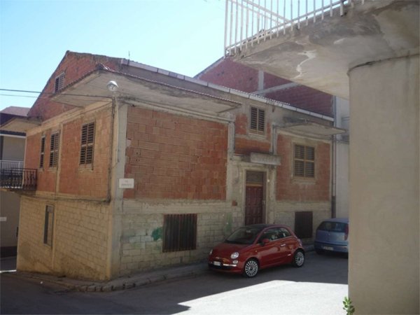 casa indipendente in vendita a Mussomeli