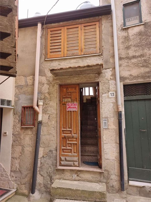 casa indipendente in vendita a Mussomeli