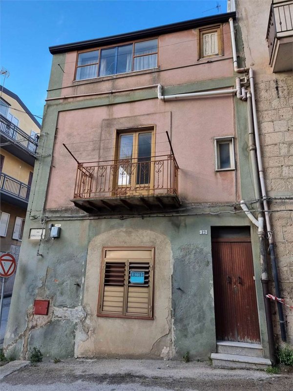 casa indipendente in vendita a Mussomeli