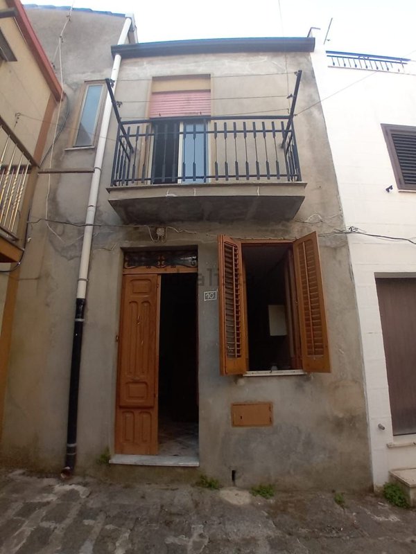 casa indipendente in vendita a Mussomeli