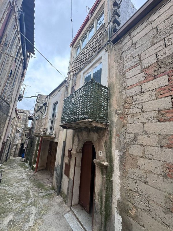 casa indipendente in vendita a Mussomeli