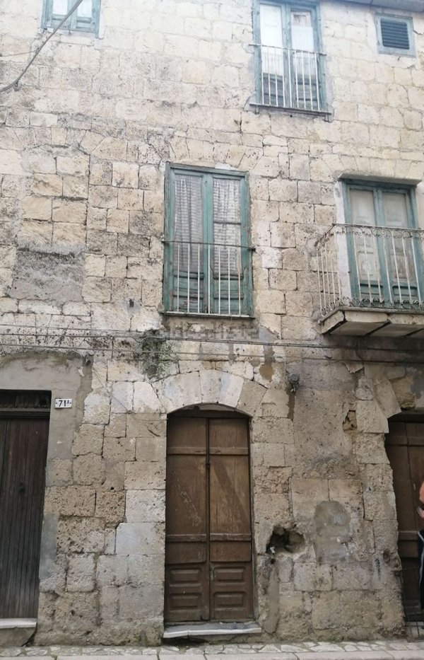 casa indipendente in vendita a Mussomeli
