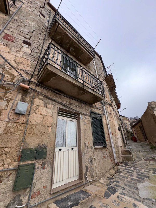 casa indipendente in vendita a Mussomeli