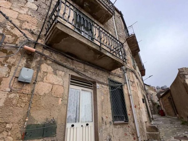 casa indipendente in vendita a Mussomeli