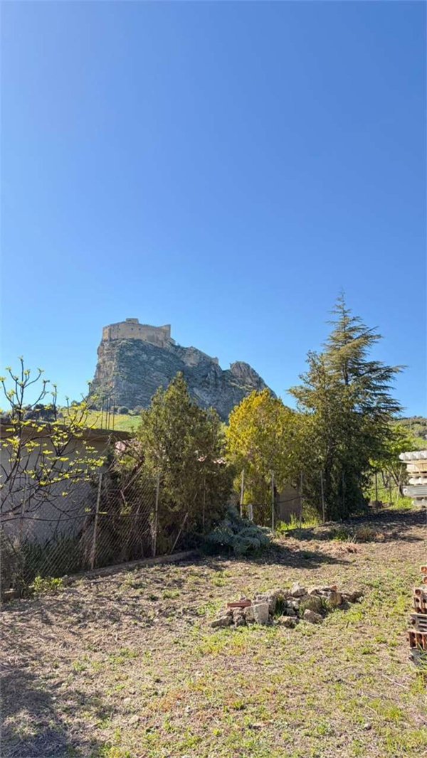 casa indipendente in vendita a Mussomeli