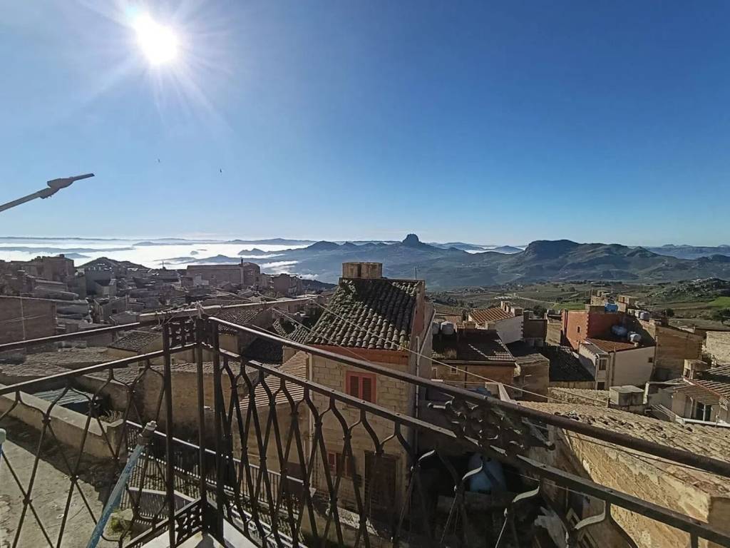 casa indipendente in vendita a Mussomeli