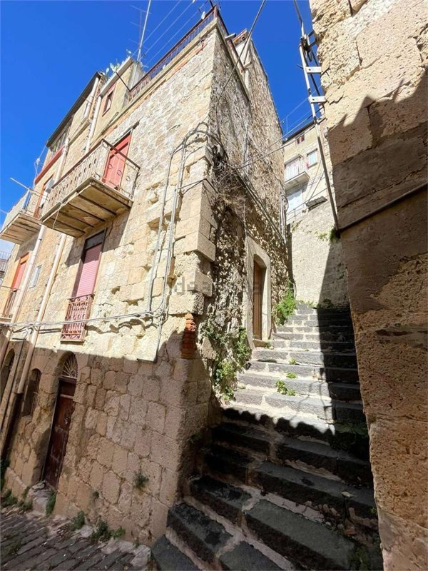 casa indipendente in vendita a Mussomeli