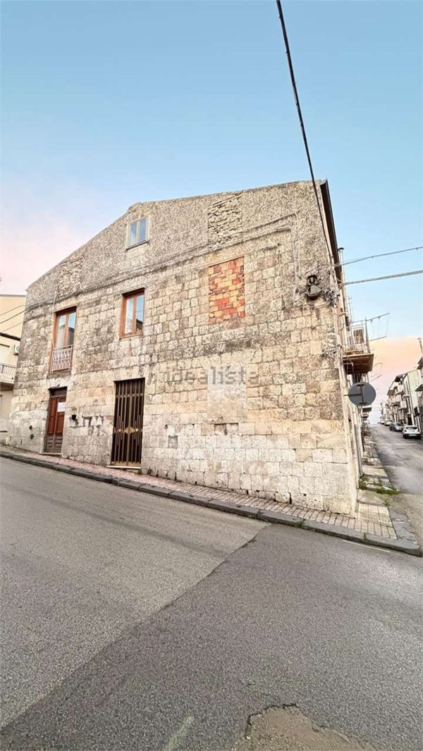 casa indipendente in vendita a Mussomeli