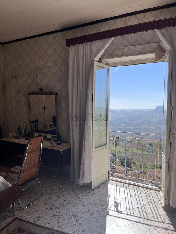 casa indipendente in vendita a Mussomeli