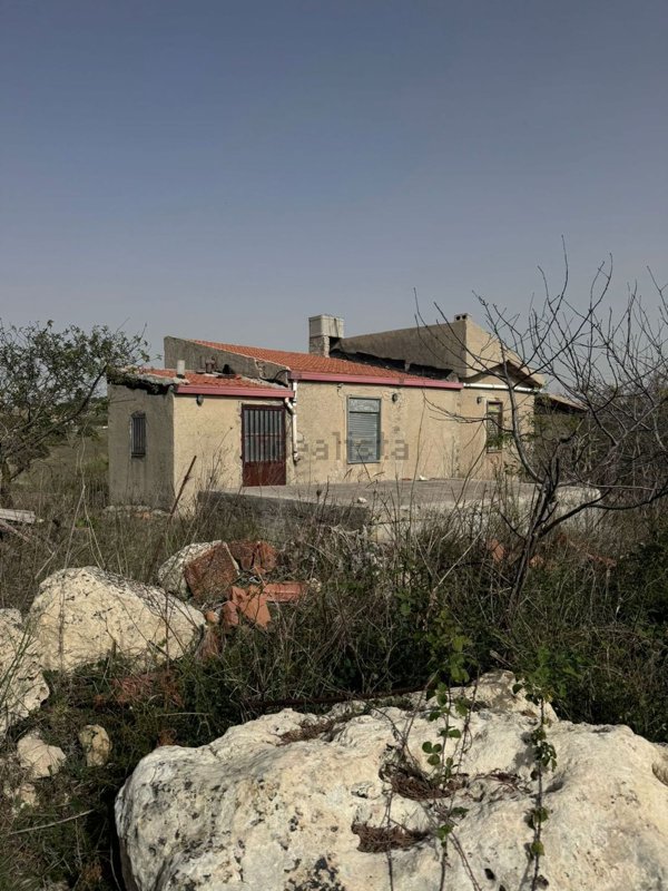 casa indipendente in vendita a Mussomeli