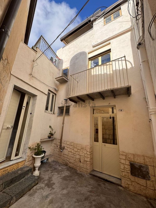 casa indipendente in vendita a Mussomeli