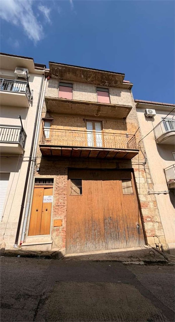 casa indipendente in vendita a Mussomeli