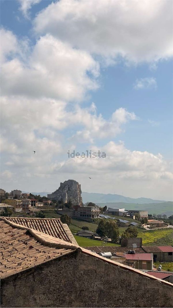 casa indipendente in vendita a Mussomeli