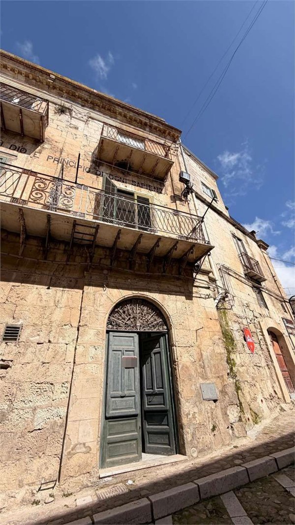 casa indipendente in vendita a Mussomeli