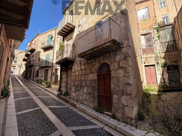 casa indipendente in vendita a Mussomeli