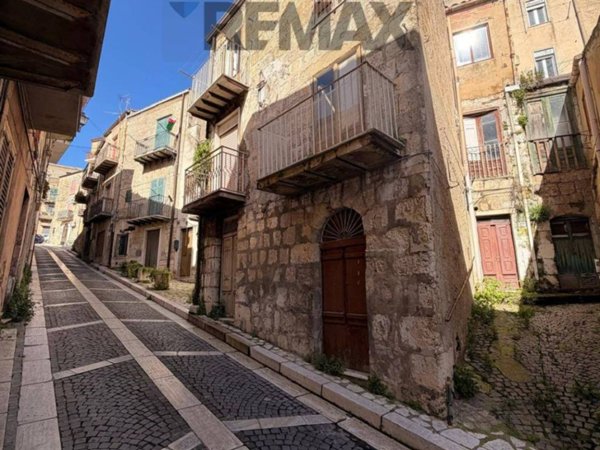 casa indipendente in vendita a Mussomeli
