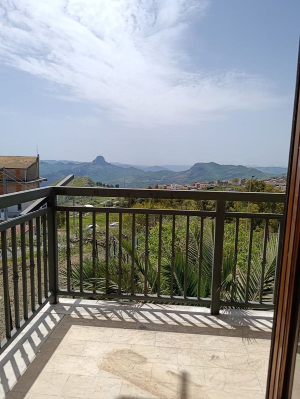 casa indipendente in vendita a Mussomeli