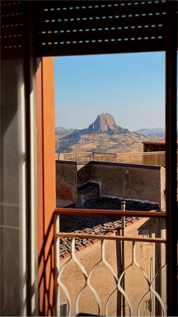 casa indipendente in vendita a Mussomeli