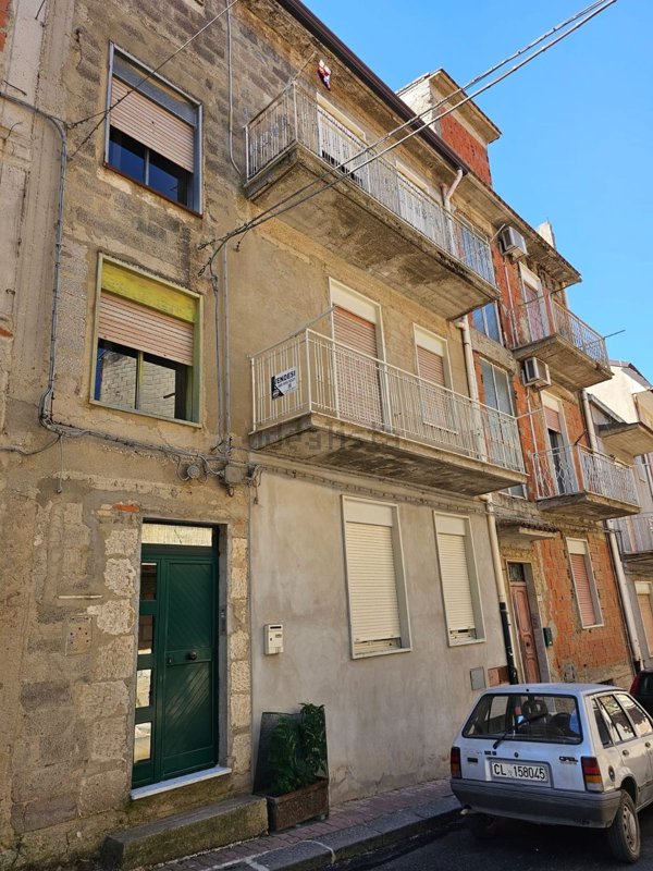 casa indipendente in vendita a Mussomeli