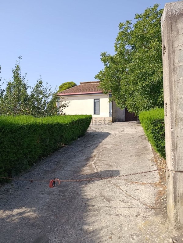 casa indipendente in vendita a Mussomeli in zona Polizzello