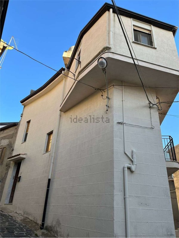 casa indipendente in vendita a Mussomeli