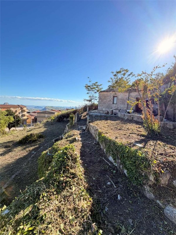 casa indipendente in vendita a Mussomeli