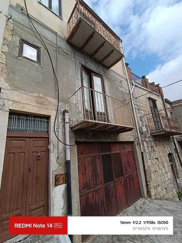 casa indipendente in vendita a Mussomeli