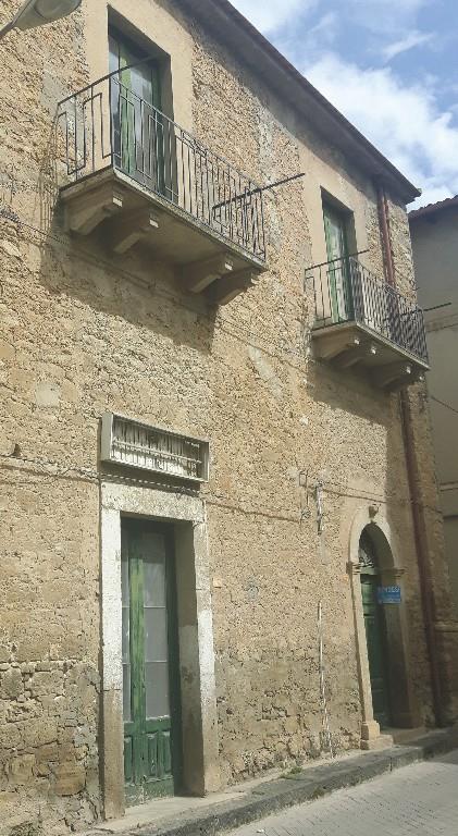 intera palazzina in vendita a Niscemi