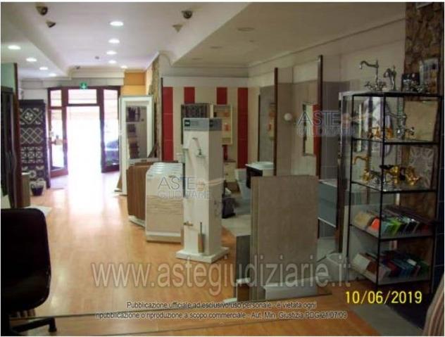 negozio in vendita a Niscemi
