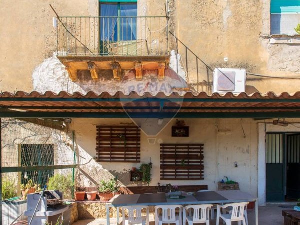 casa indipendente in vendita a Niscemi