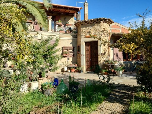 casa indipendente in vendita a Niscemi