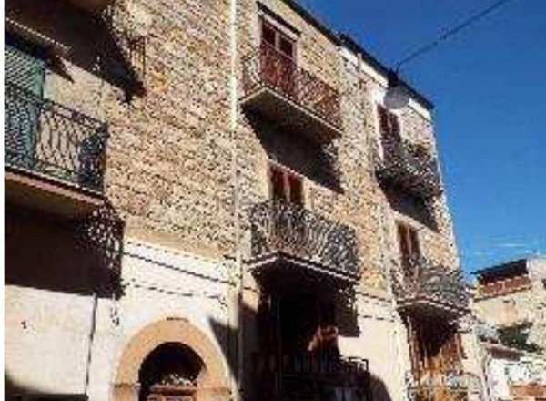 appartamento in vendita a Resuttano