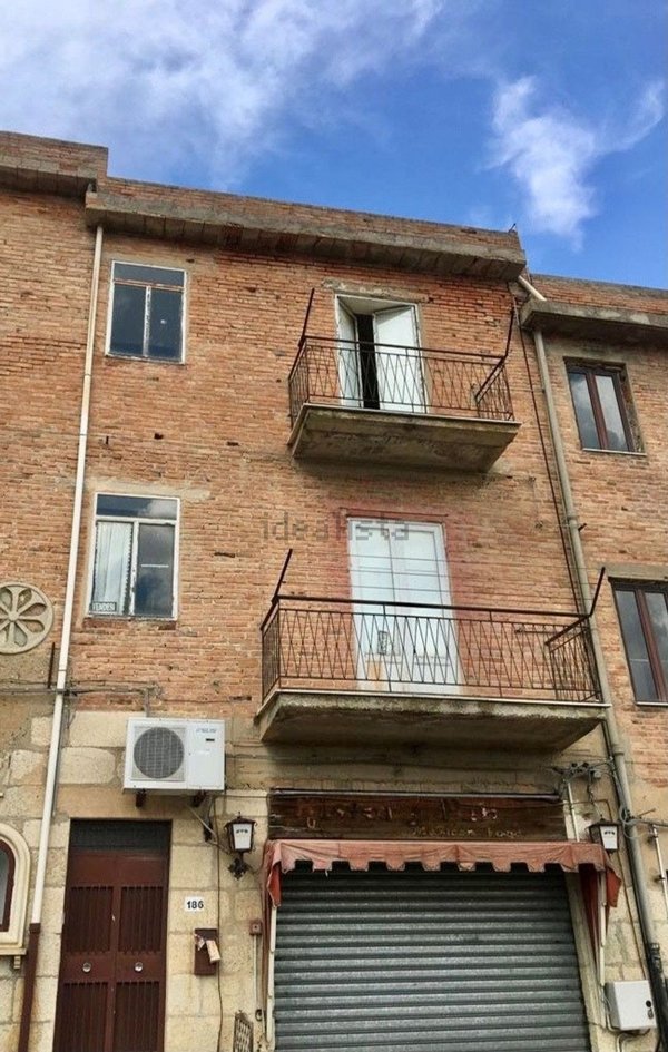 appartamento in vendita a Resuttano