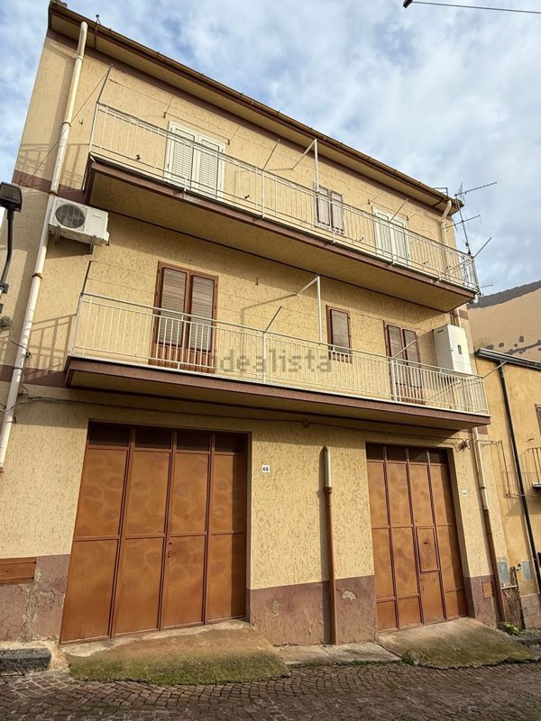 appartamento in vendita a Resuttano