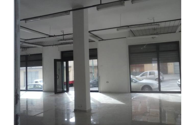 locale commerciale in vendita a Riesi