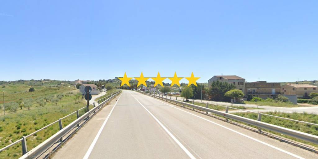 casa indipendente in vendita a Riesi