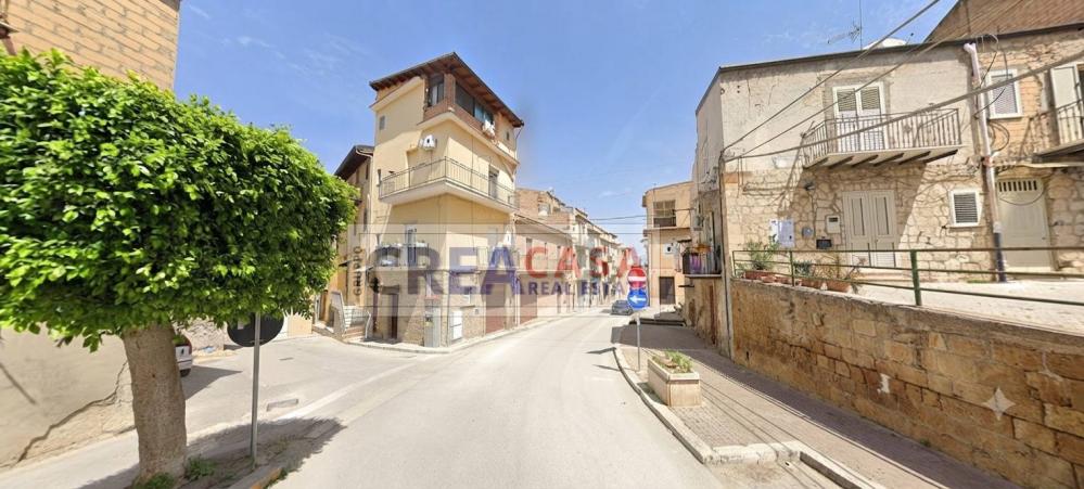 casa indipendente in vendita a Riesi