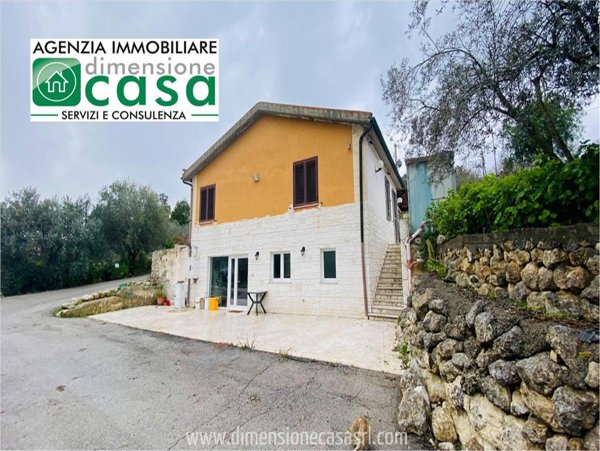 casa indipendente in vendita a San Cataldo