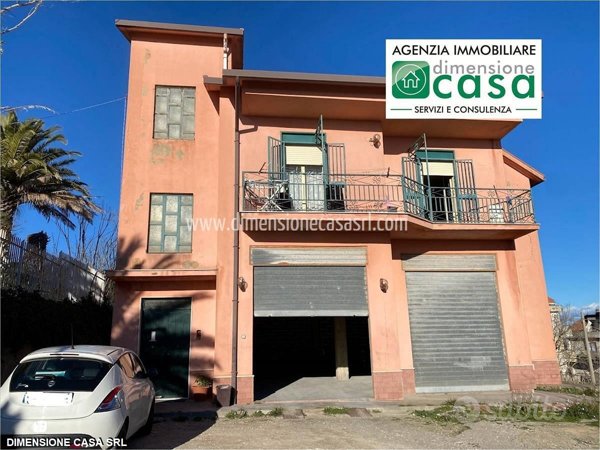 casa indipendente in vendita a San Cataldo